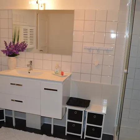 Au Petit Bonheur Apartment